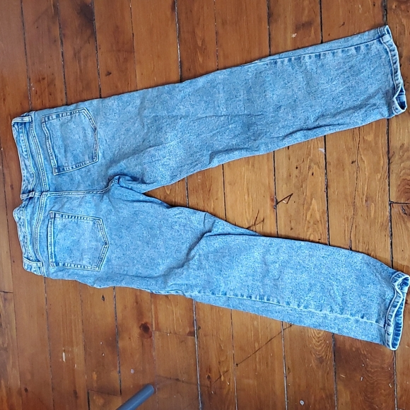 High rise, straight leg jeans, Medium blue acid washed, size 31 - Picture 2 of 4